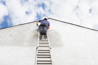 Peinture extérieure aux Tourreilles — façades et ravalement
